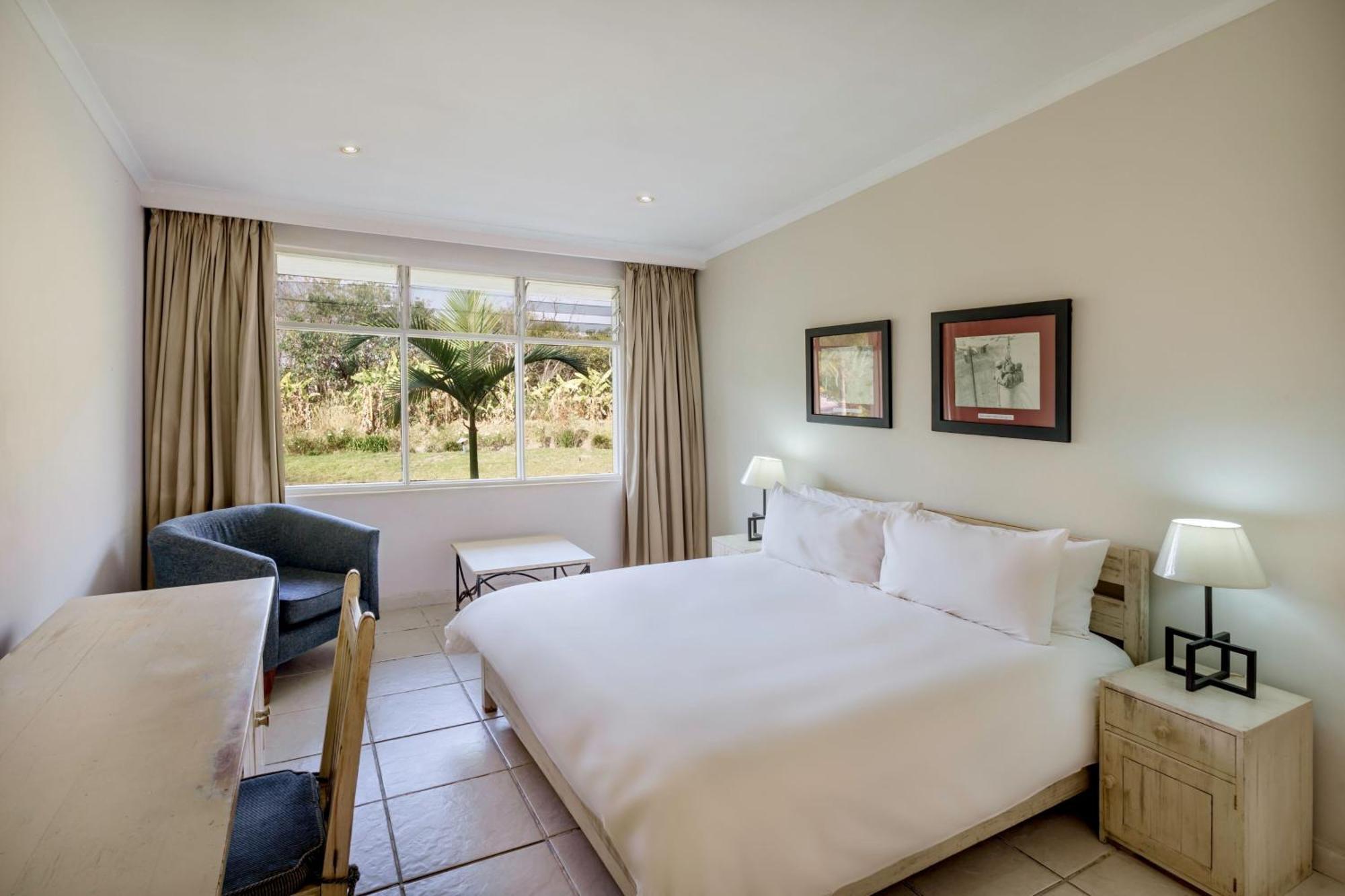 Protea Hotel By Marriott Chingola Ngoại thất bức ảnh