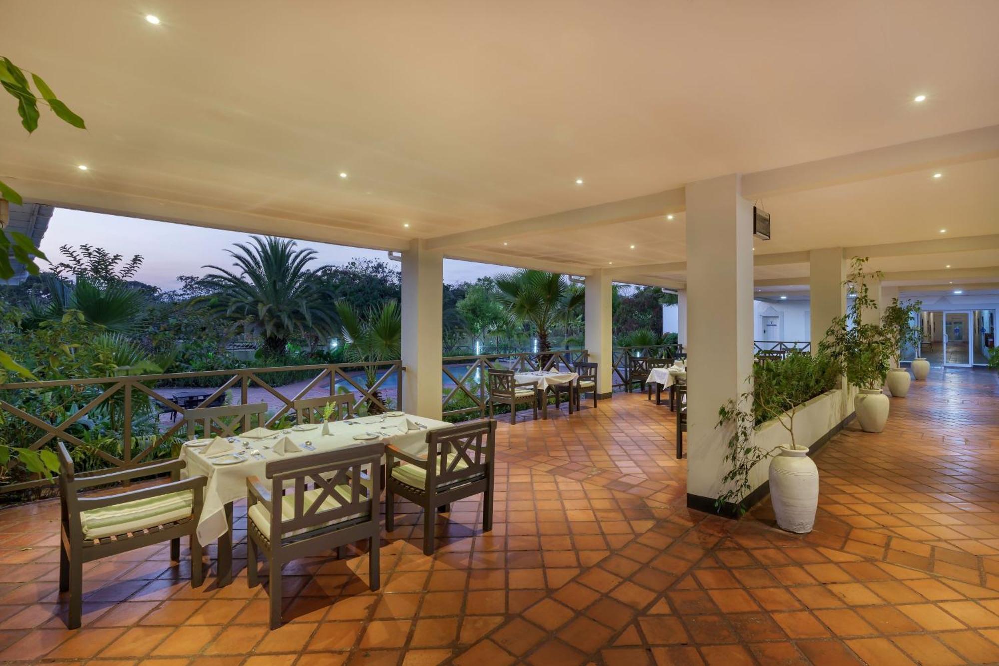 Protea Hotel By Marriott Chingola Ngoại thất bức ảnh